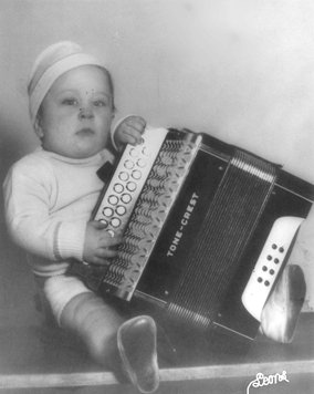 Guido Jr. with accordion