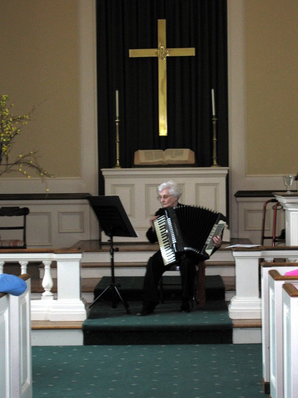 Joan Gilyeat Moyer performs at the Meridian Street Methodist Church Chapel.