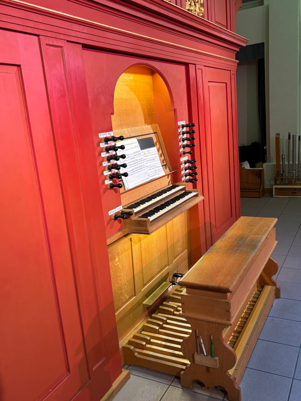 The Paul Fritts II/29 (1991) organ at Arizona State University.